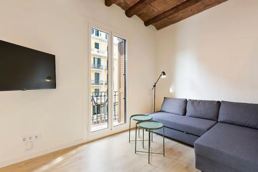 Modern And Bright Apartment Well Located In Gracia Barcelona Espanha